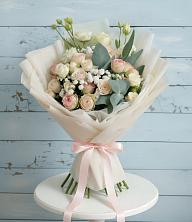 Букет цветов из:  Розы и Лизиантусы в Шыгырдан