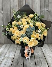 Букет цветов из:  Розы и Лизиантусы в Шыгырдан