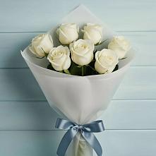 Букет 7 Белых роз Эдлесс Лав в Шыгырдан