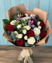 Букет цветов из:  Розы и Альстромерии в Шыгырдан
