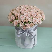 Цветочная композиция из Розы в шляпной коробке в Шыгырдан