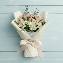 Букет цветов из:  Альстромерии в Шыгырдан