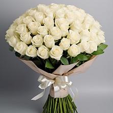 Букет 101 беля роза Белоснежка в Шыгырдан