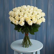 Букет 51 Белая роза Эдлесс Лав в Шыгырдан