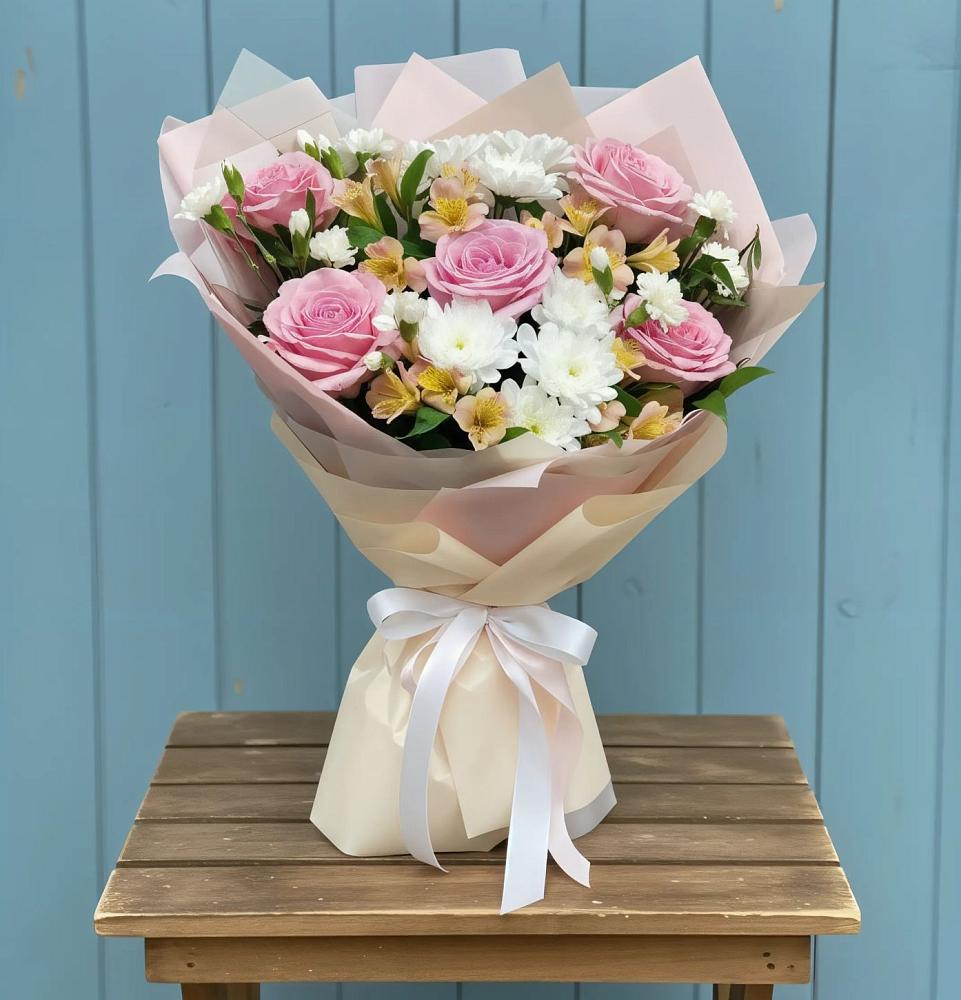 Букет цветов из: Гвоздики, Орхидеи и Розы в Шыгырдан